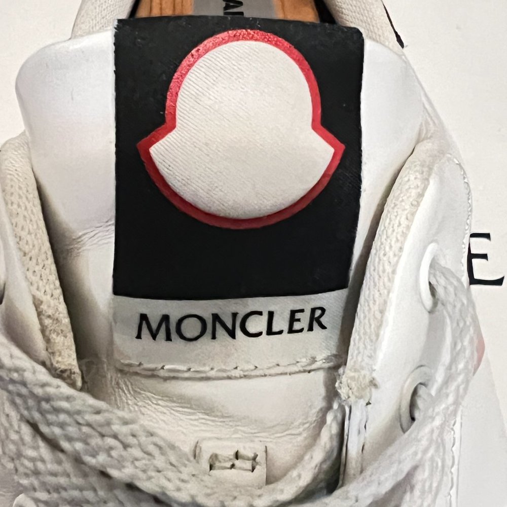 $795 Authentic MONCLER Made in Romania Men's White Leather Low Trainers Sz.43.5 - Picture 4 of 16